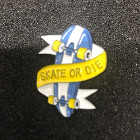 SKATE OR DIE SKATEBOARD FLAIR PIN NEW - Picture 2 of 3